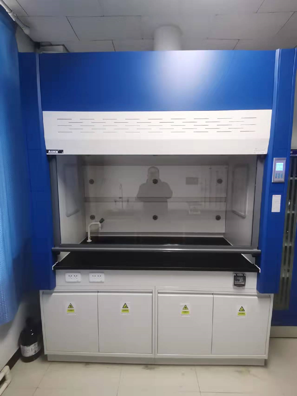 常規(guī)通風柜