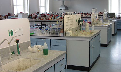 化工檢測(cè)實(shí)驗(yàn)室.jpg